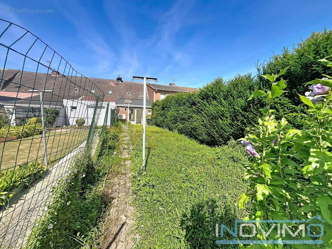 Maison 74 m² à Saint-Sylvestre-Cappel  - photo 6