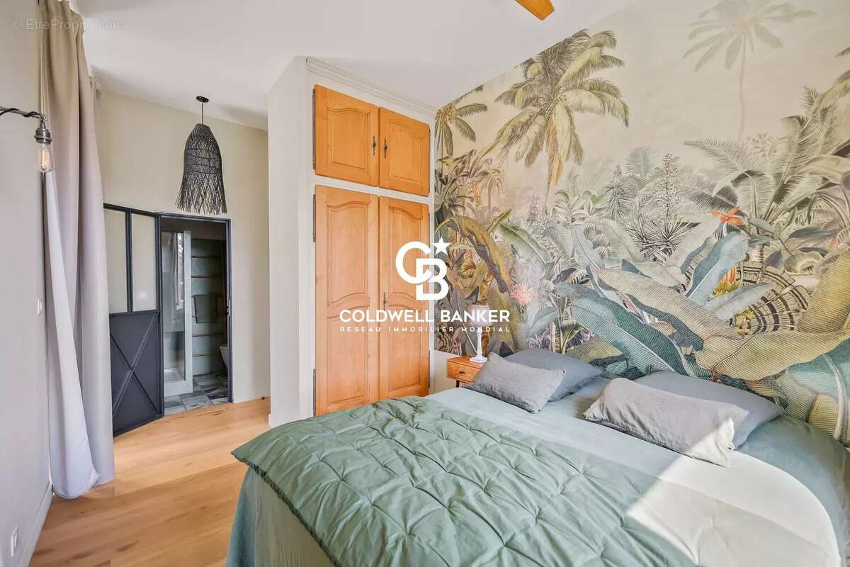 Maison à CARQUEIRANNE