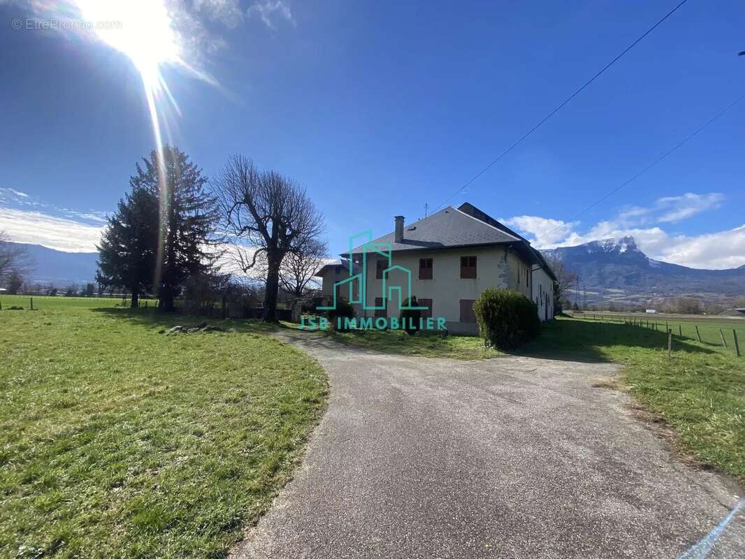 Maison à MONTMELIAN