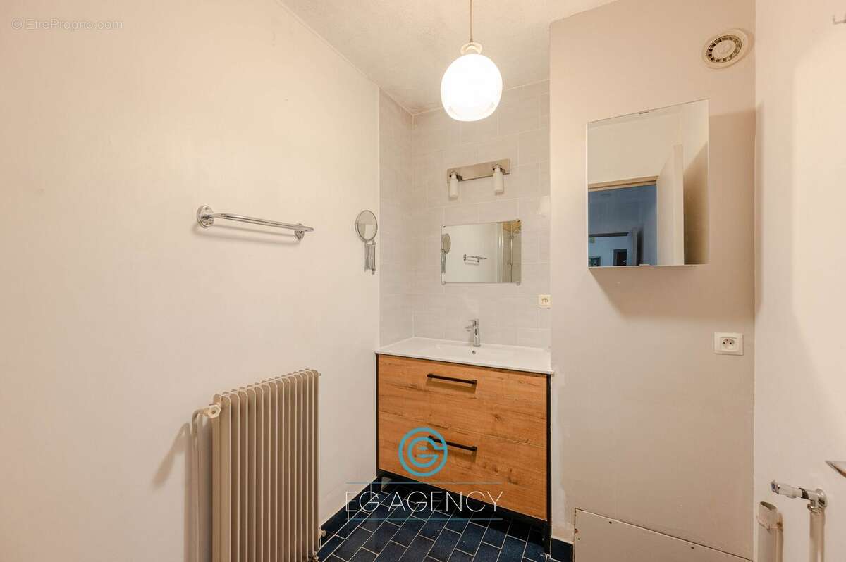 Appartement à MARSEILLE-9E