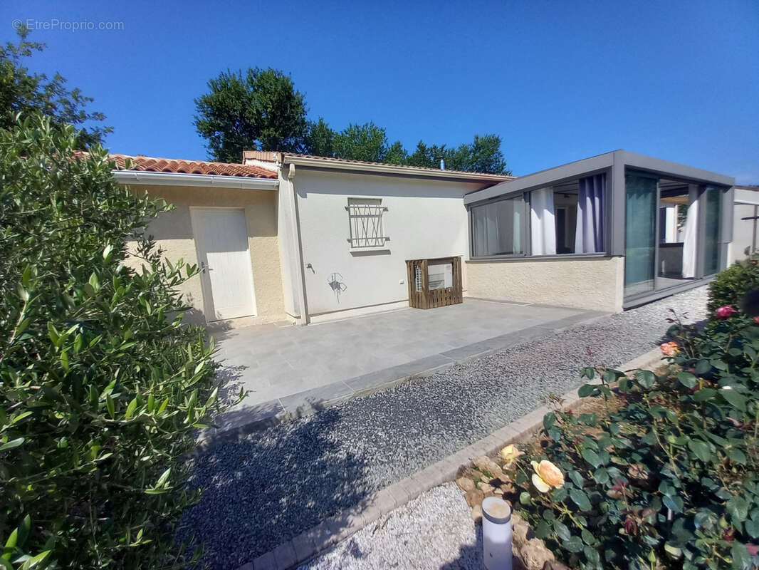 Maison à MONSEMPRON-LIBOS