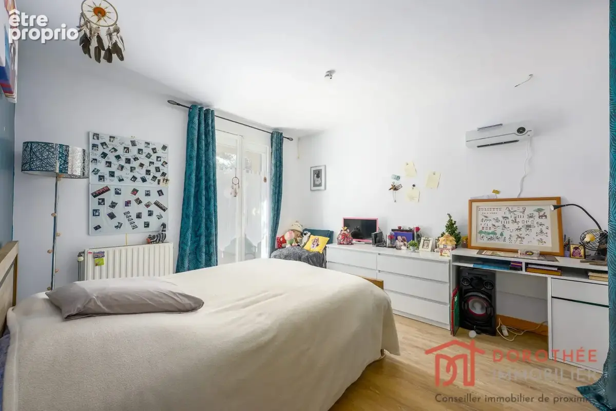 Maison 8 pièces 215 m² à vendre à Villecresnes (94440) - photo 8
