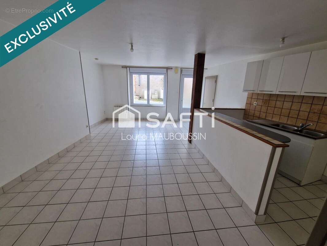 Photo 2 - Maison à CANDE