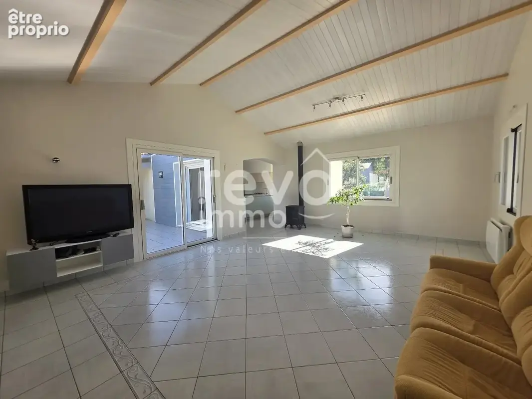 Maison familiale 126m² Corcoué sur Logne 44650 - photo 4