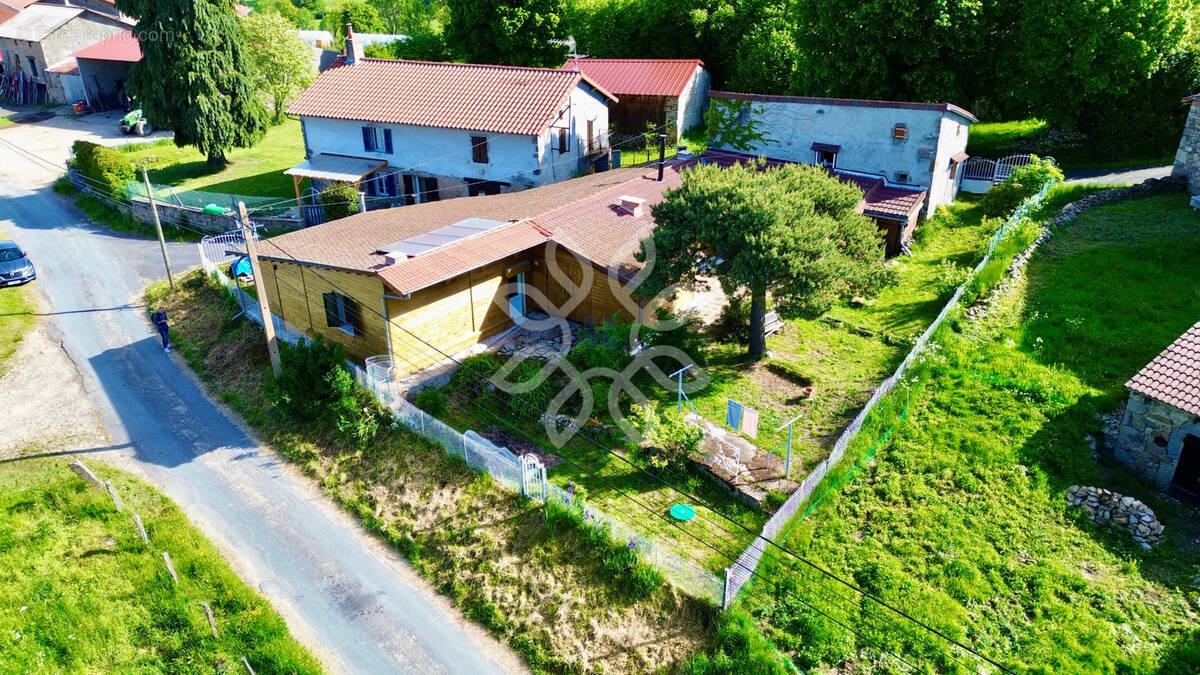 Maison à SAINT-GERMAIN-L&#039;HERM