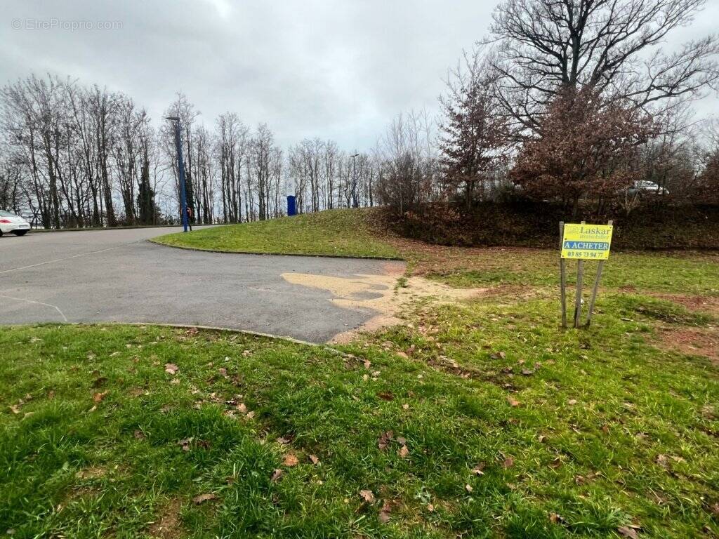 Terrain à LE CREUSOT