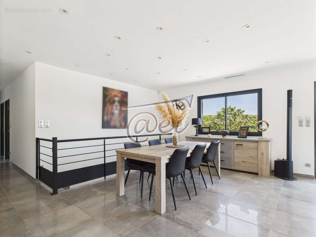 Maison 224 m² à Barjols  - photo 5