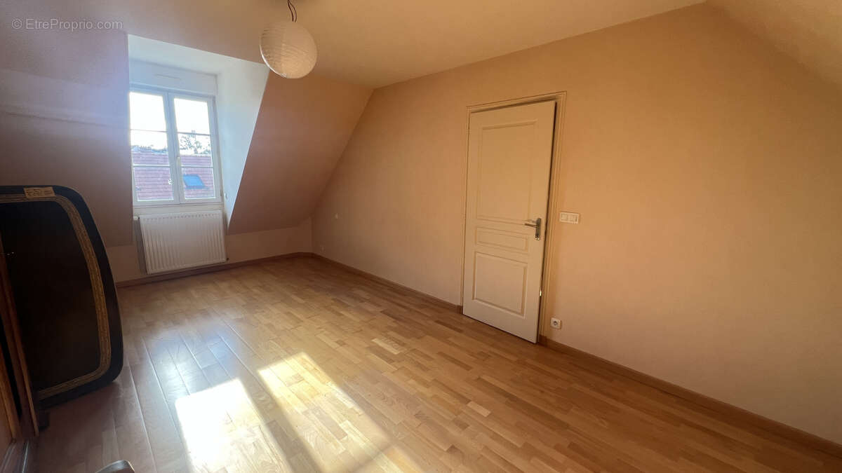 Maison à LA FERTE-ALAIS