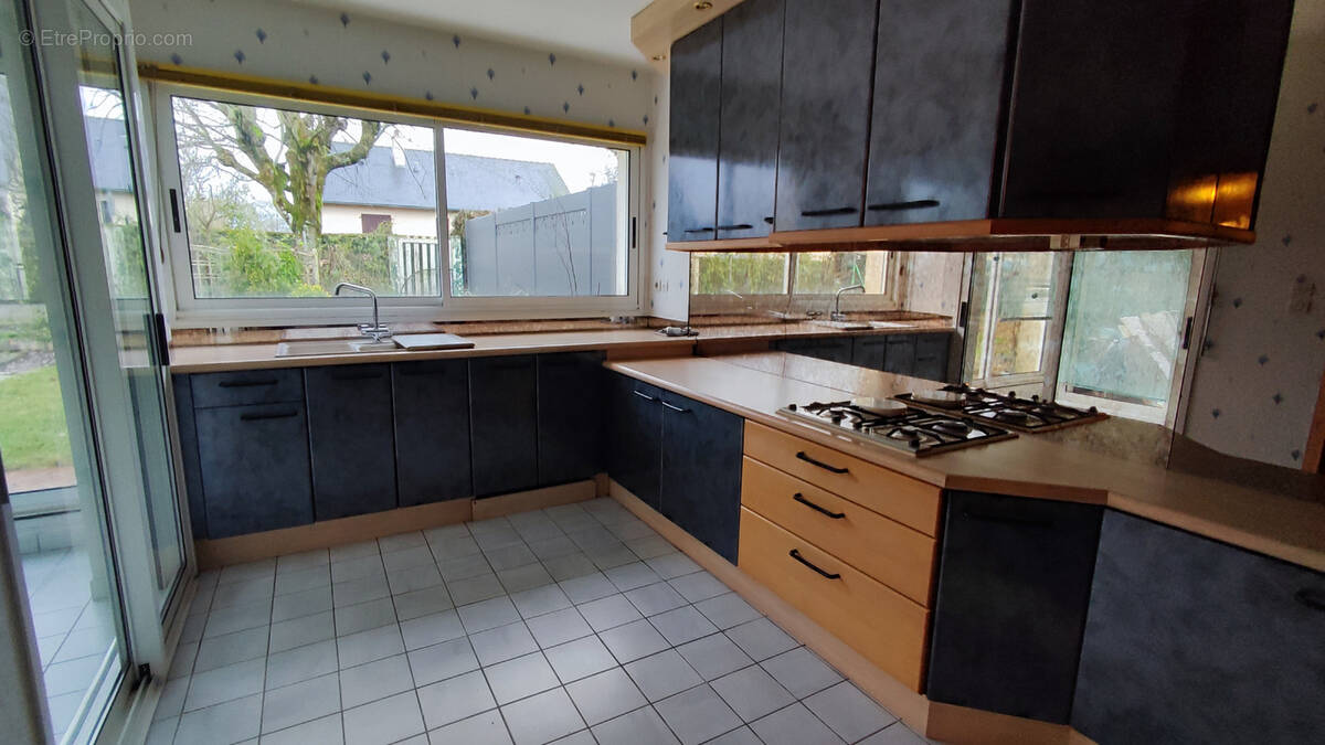 Maison à SAINT-BERTHEVIN