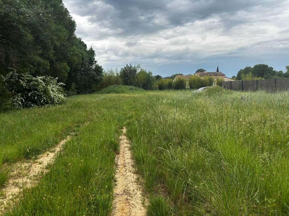 Photo Terrain à Ruoms au prix de 60 000€