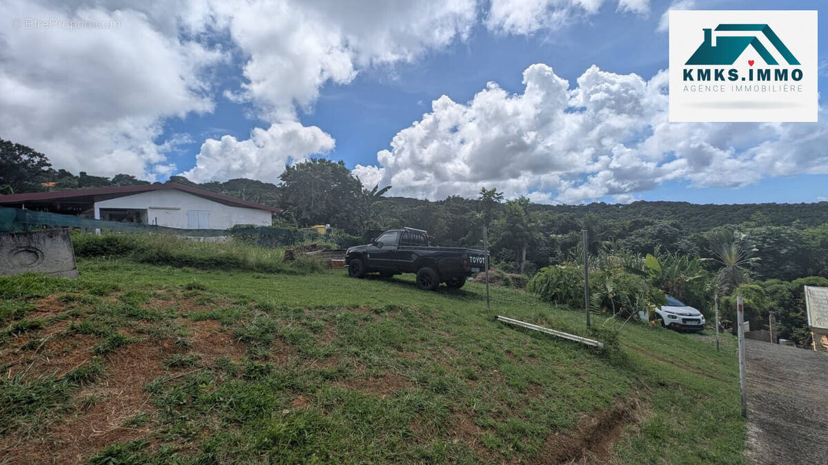 Terrain à SAINTE-LUCE