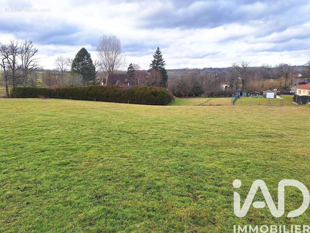 Photo 2 - Terrain à REILHAC