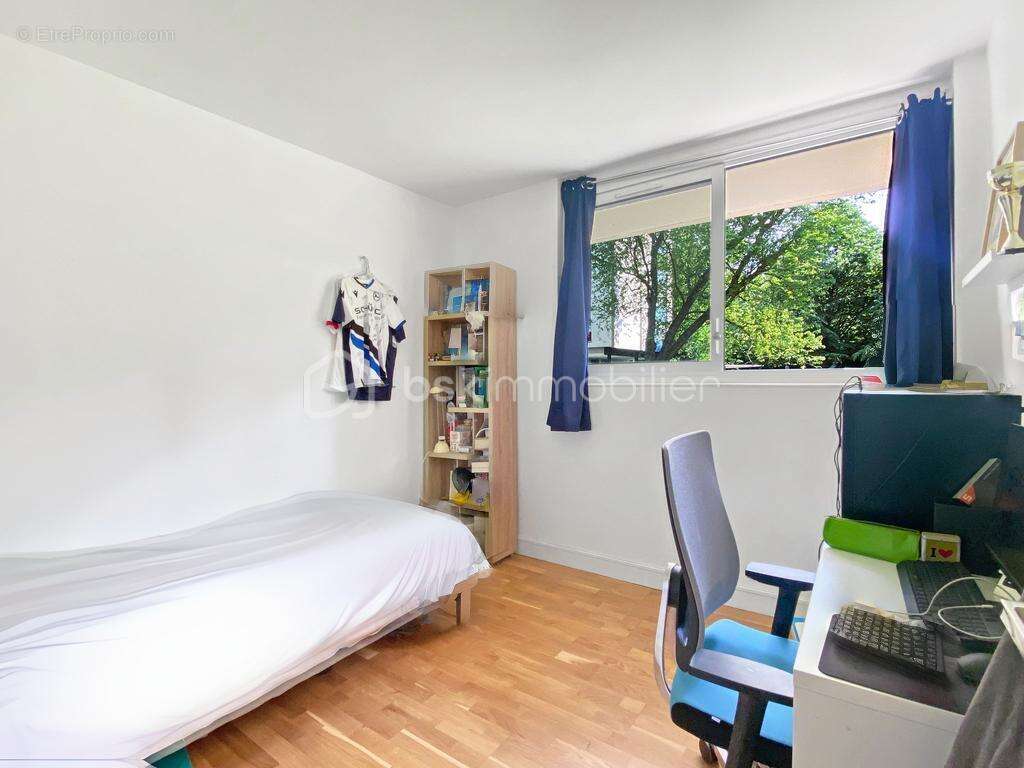 Appartement à VILLE-D&#039;AVRAY