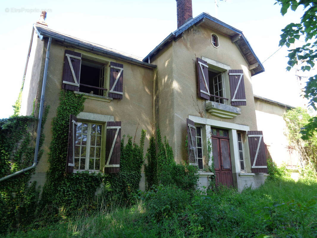 Maison à SAINT-BENIN-D'AZY