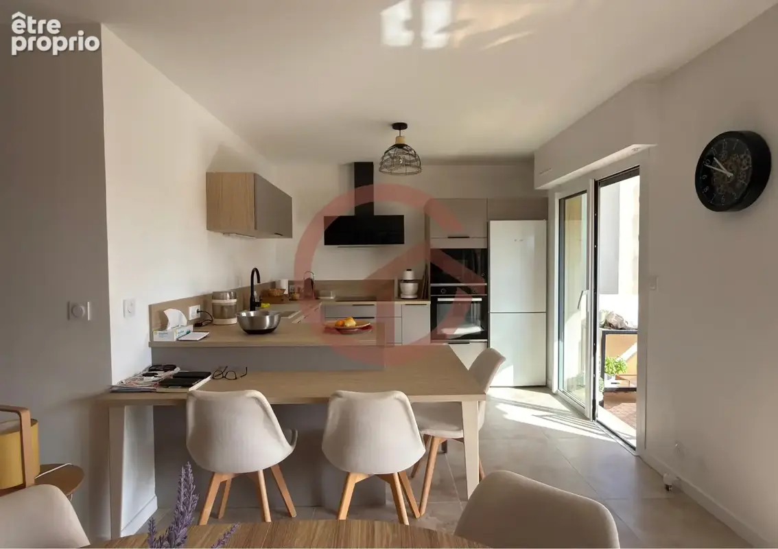 Exclusivité   viager occupé port-fréjus ii   4 pièces rénové   dernier étage   traversant   décote 47 % - photo 2