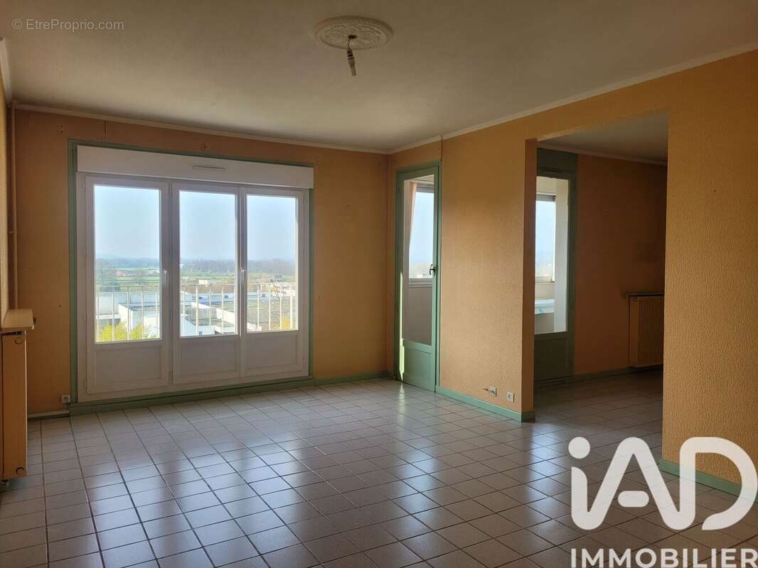 Photo 7 - Appartement à GUEUGNON