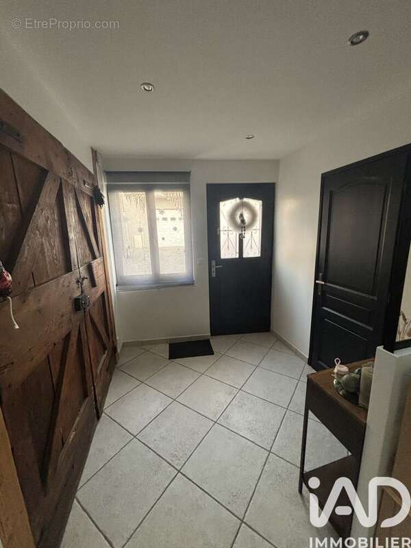 Photo 2 - Maison à SAINT-ROMAIN-EN-JAREZ