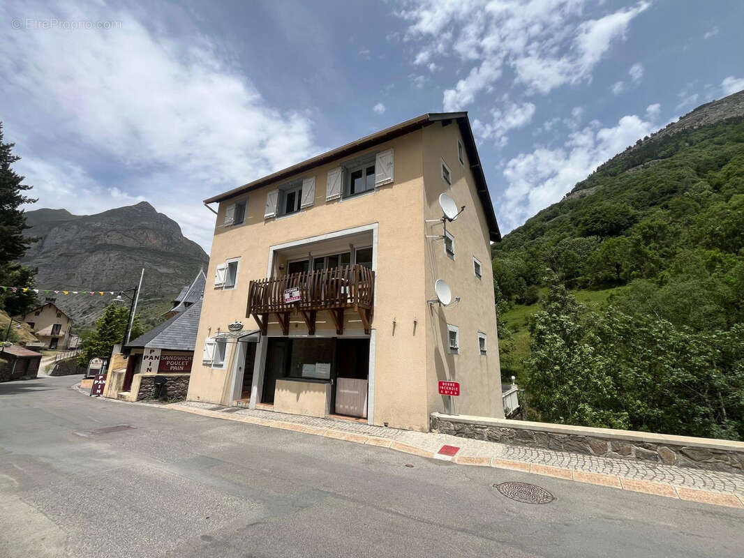 Au cœur de Gavarnie : 170 m2, 3 logements indépendants, fort potentiel locatif ! - photo 26