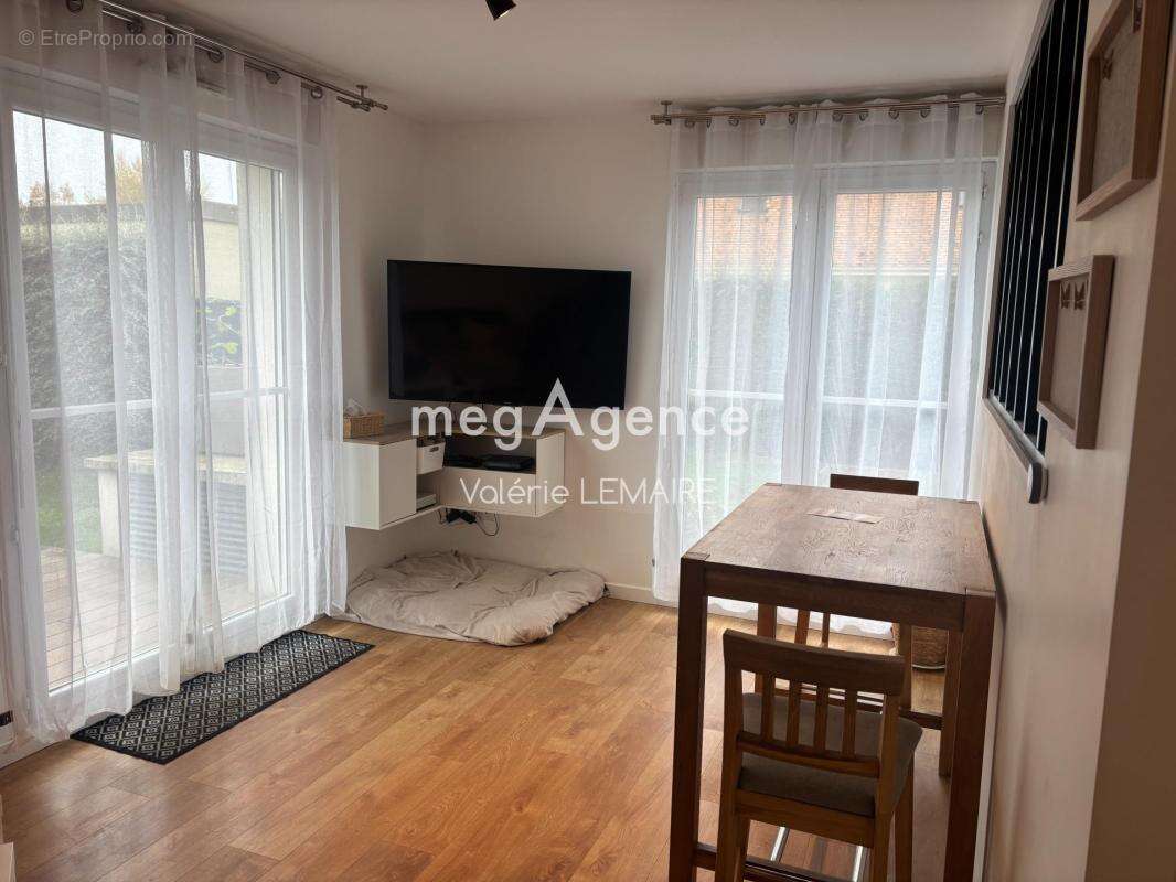 Appartement à GRISY-SUISNES