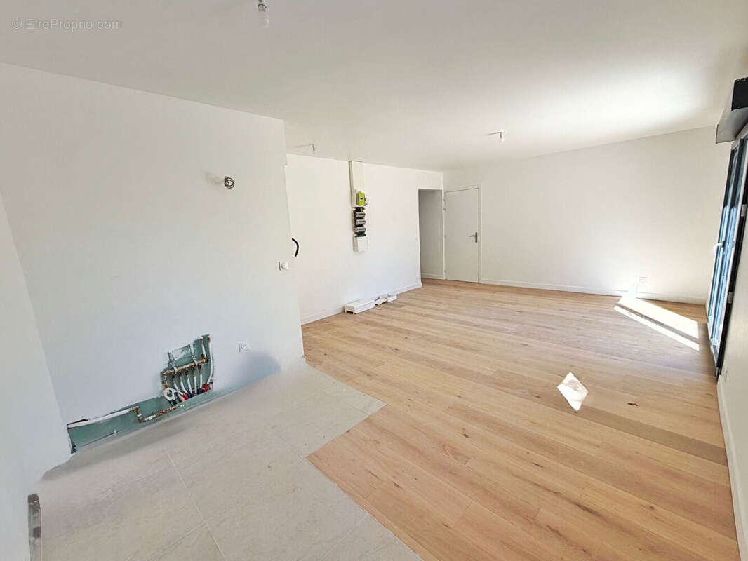 Appartement à NANTERRE