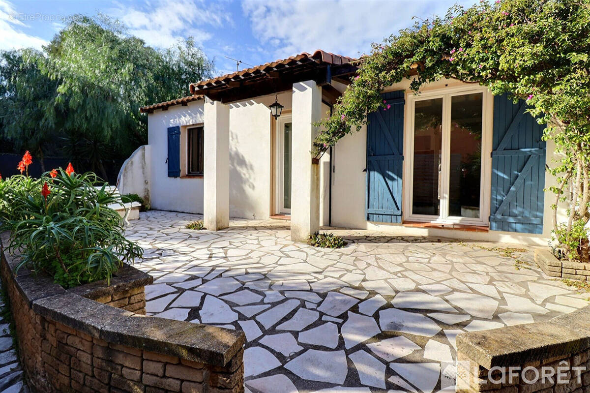 Maison à LA LONDE-LES-MAURES