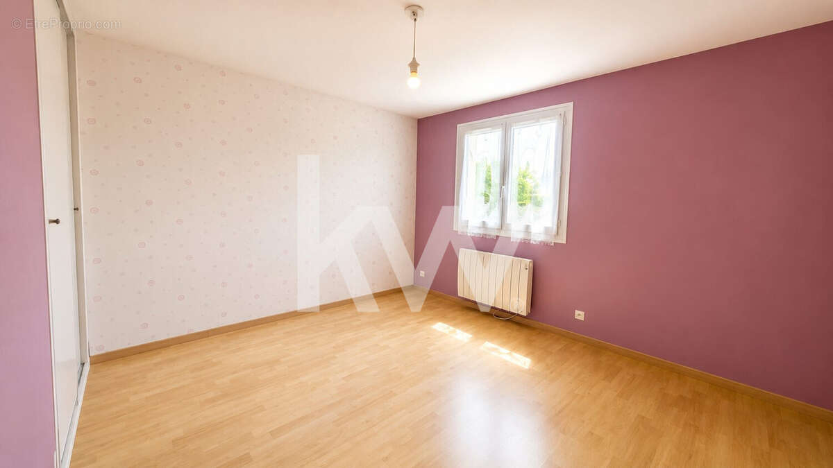 Maison 89 m² à Checy  - photo 6