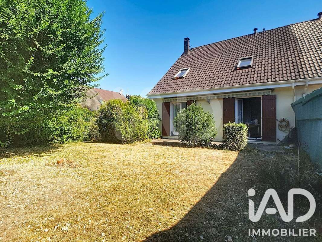 Maison 95 m² à Le Mee-Sur-Seine  - photo 8