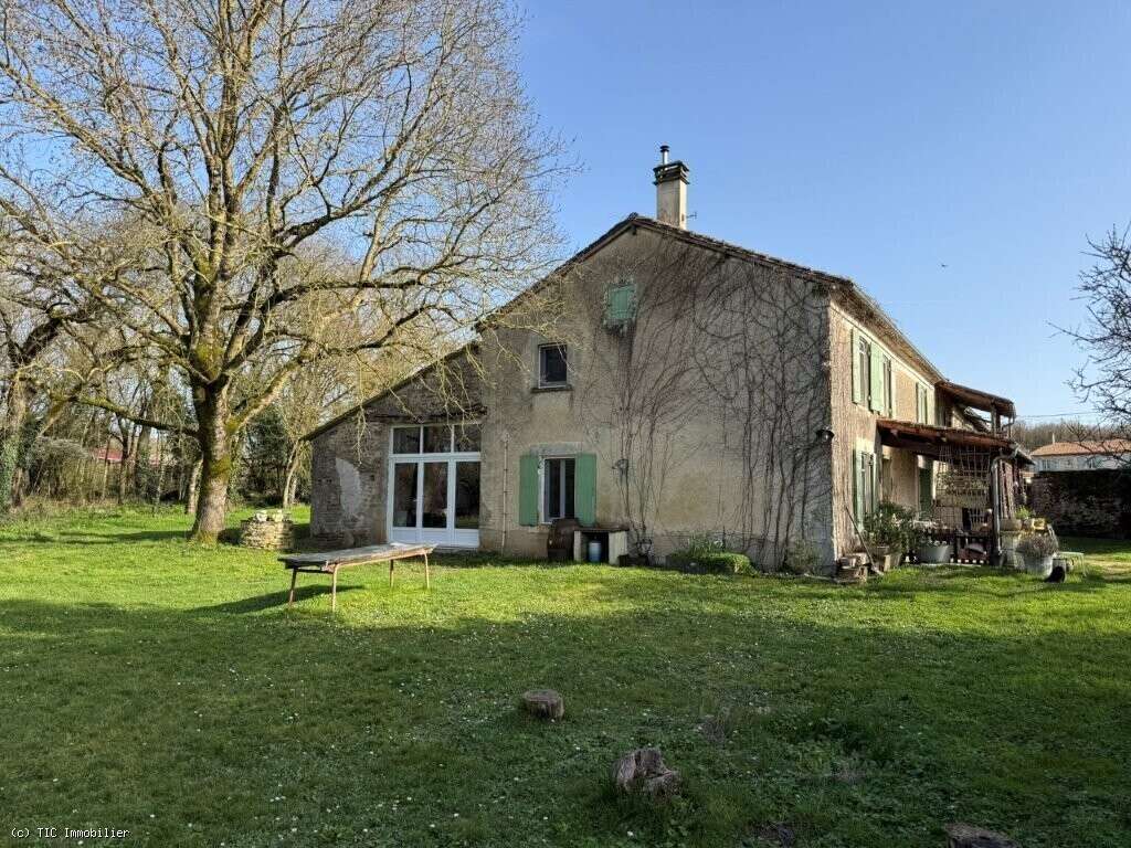 Maison à VILLEFAGNAN