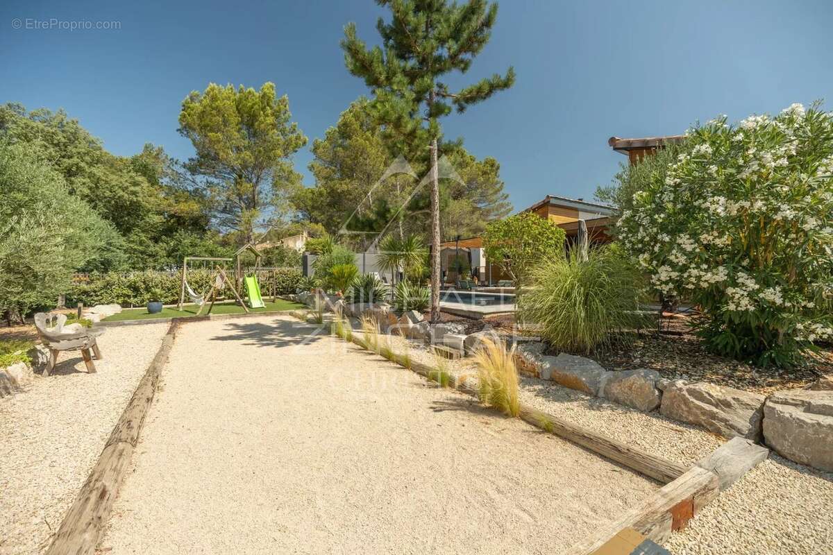 Maison à LOURMARIN