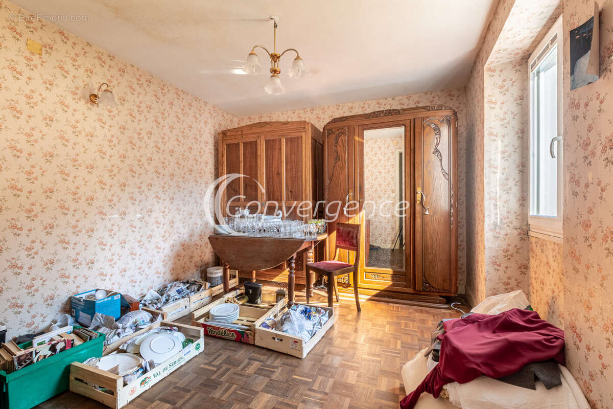 Maison à SAINT-PRIEST-LIGOURE