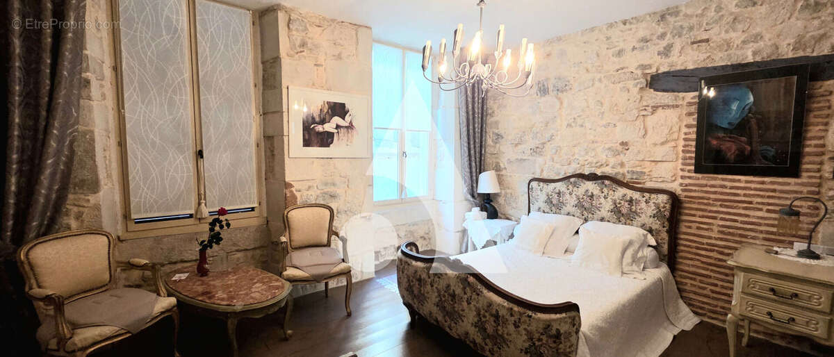 Maison à PUY-L'EVEQUE