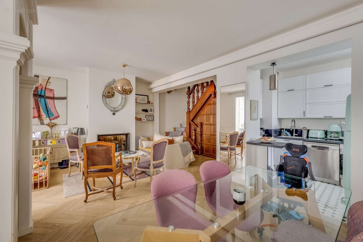 Maison à PARIS-17E