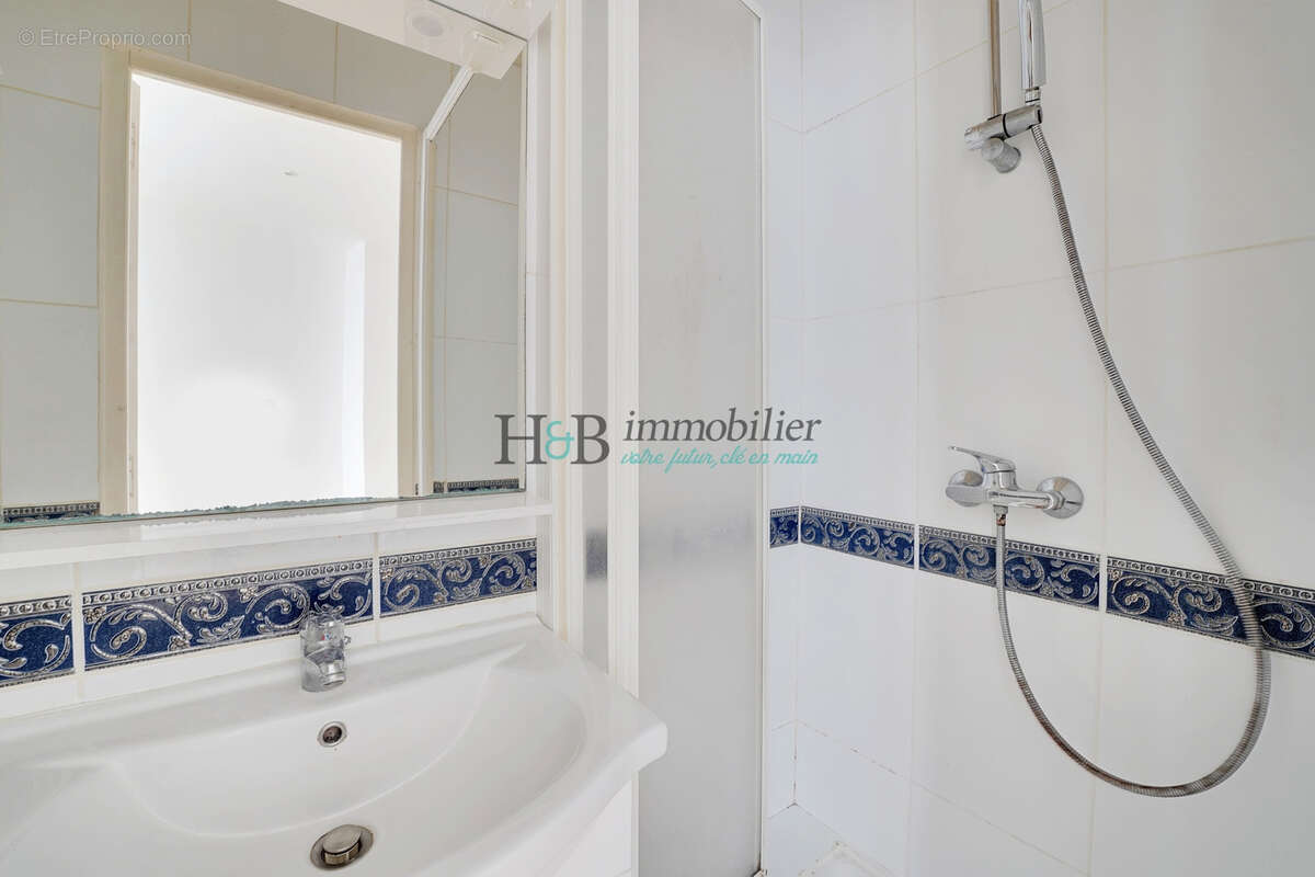 Appartement à PARIS-12E