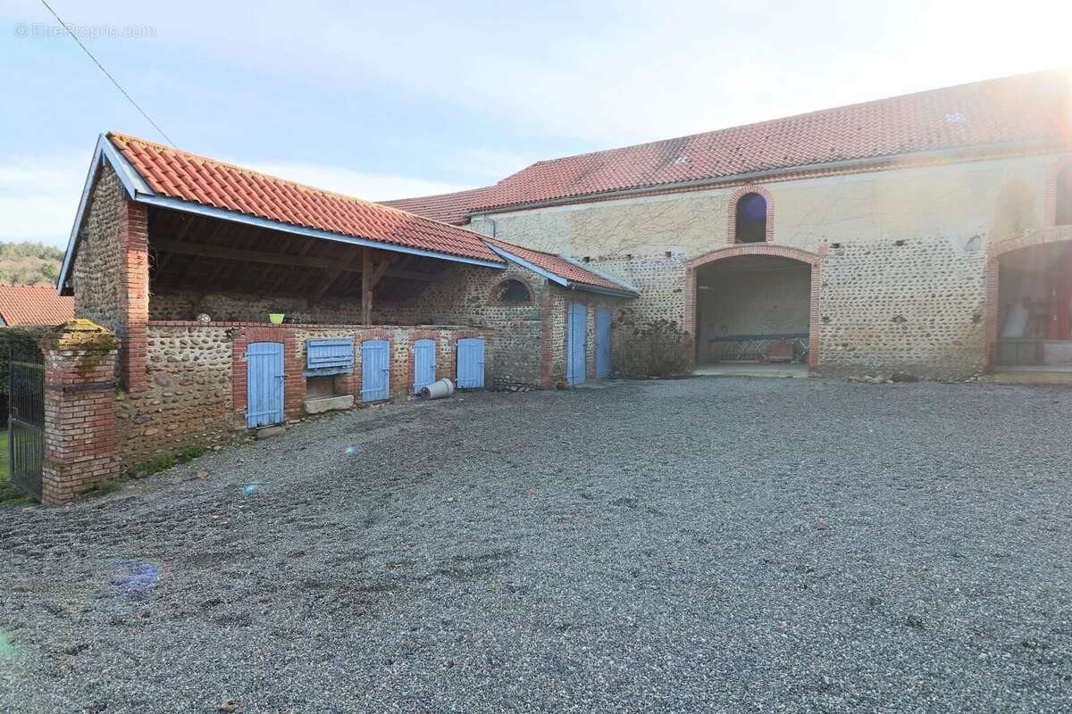 Maison à VIC-EN-BIGORRE