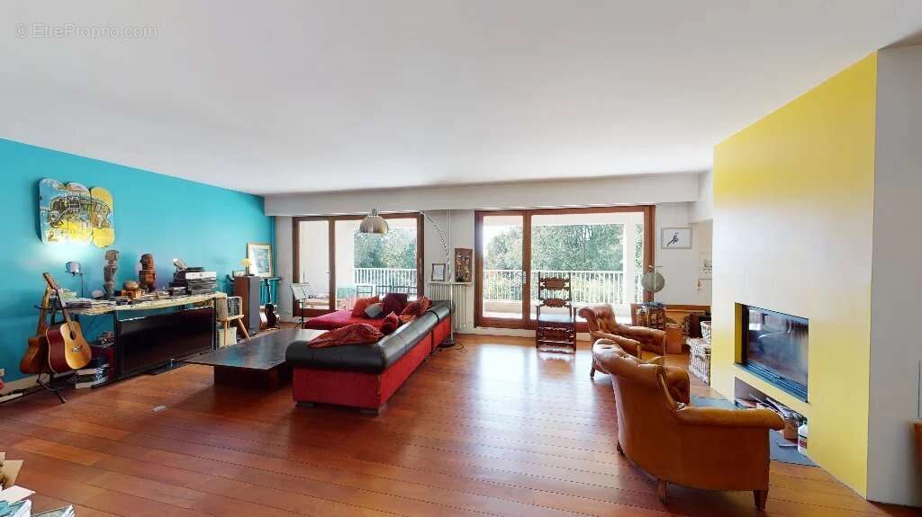 Maison à FEUCHEROLLES