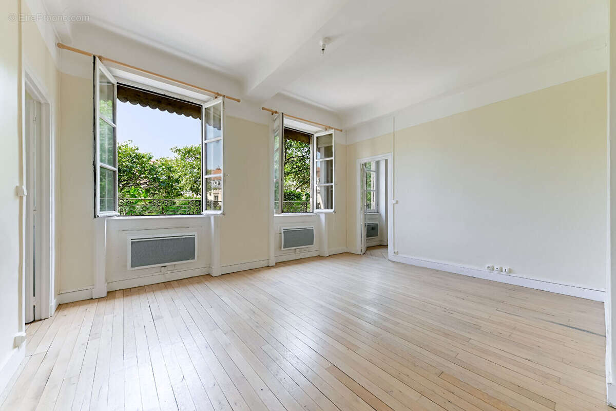 Appartement à LYON-6E
