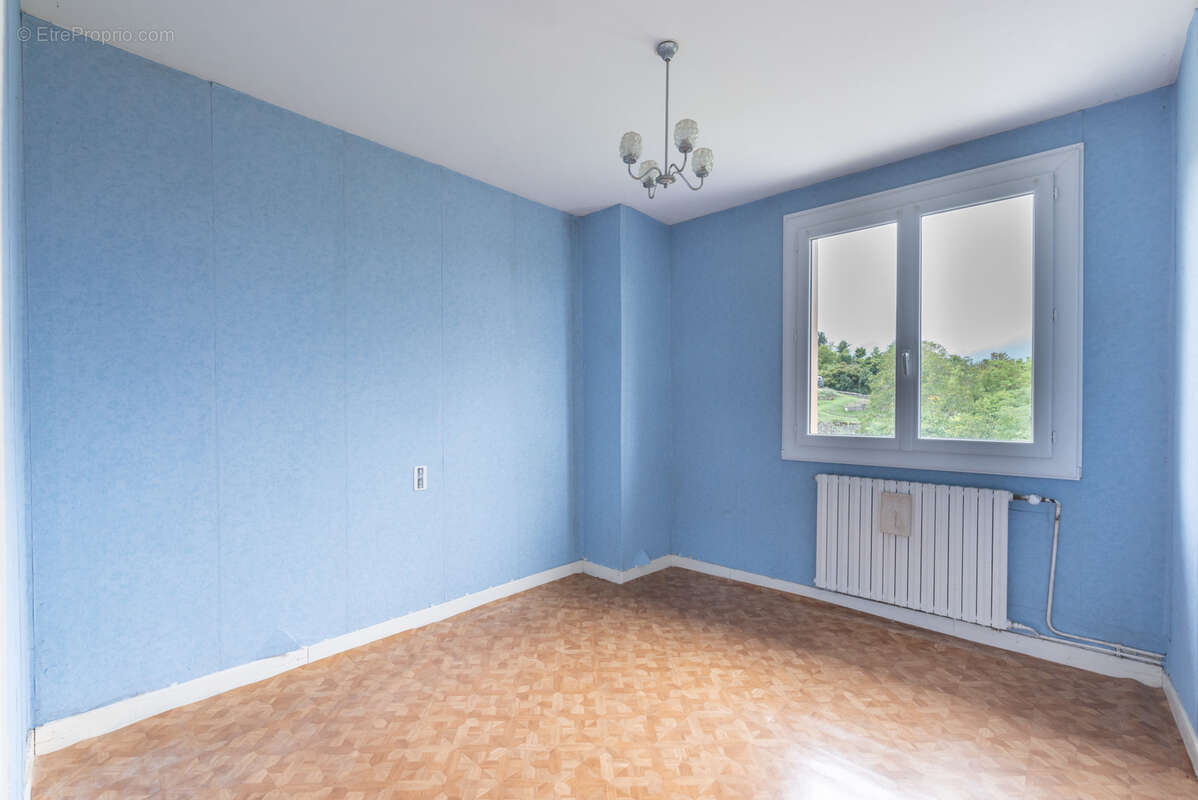 Maison à ESPALY-SAINT-MARCEL