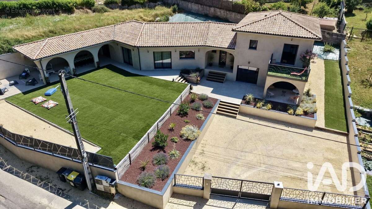 Photo 2 - Maison à SAINT-MARTIN-LA-PLAINE