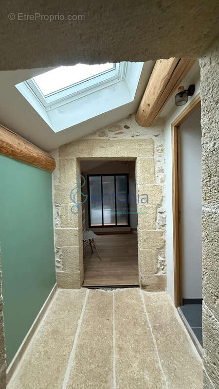 Maison à POUZILHAC