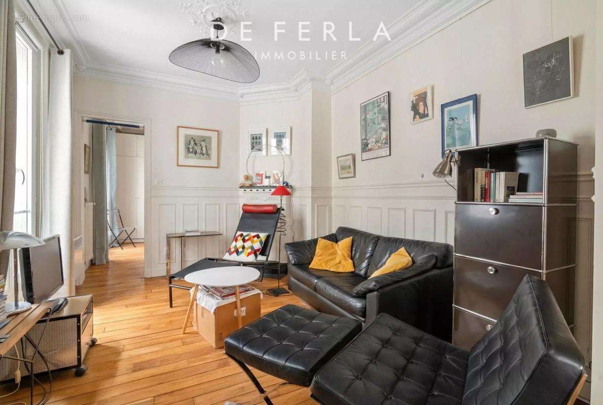 Appartement à PARIS-14E