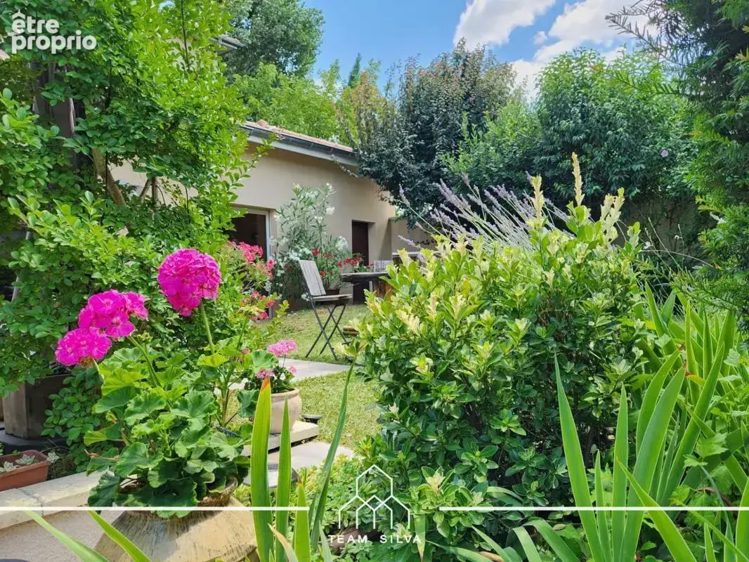 Maison 5 pièces 195 m² à vendre à Mions (69780) - photo 35