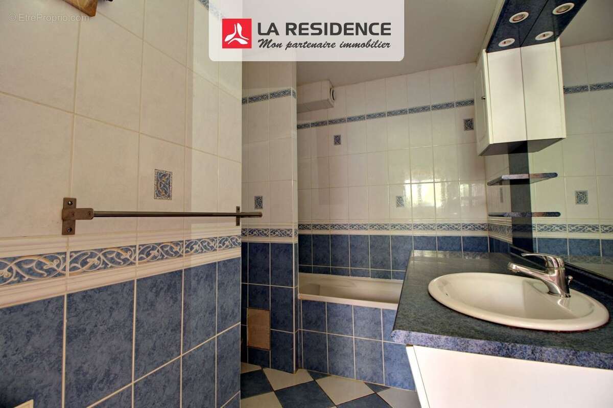 Appartement 70 m² à Cergy  - photo 8