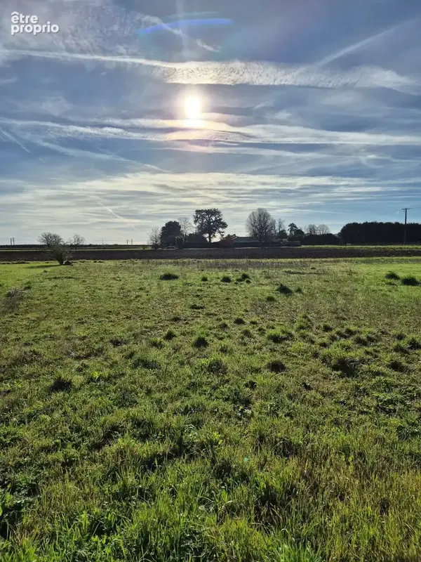 Terrain à MAREUIL-LA-MOTTE