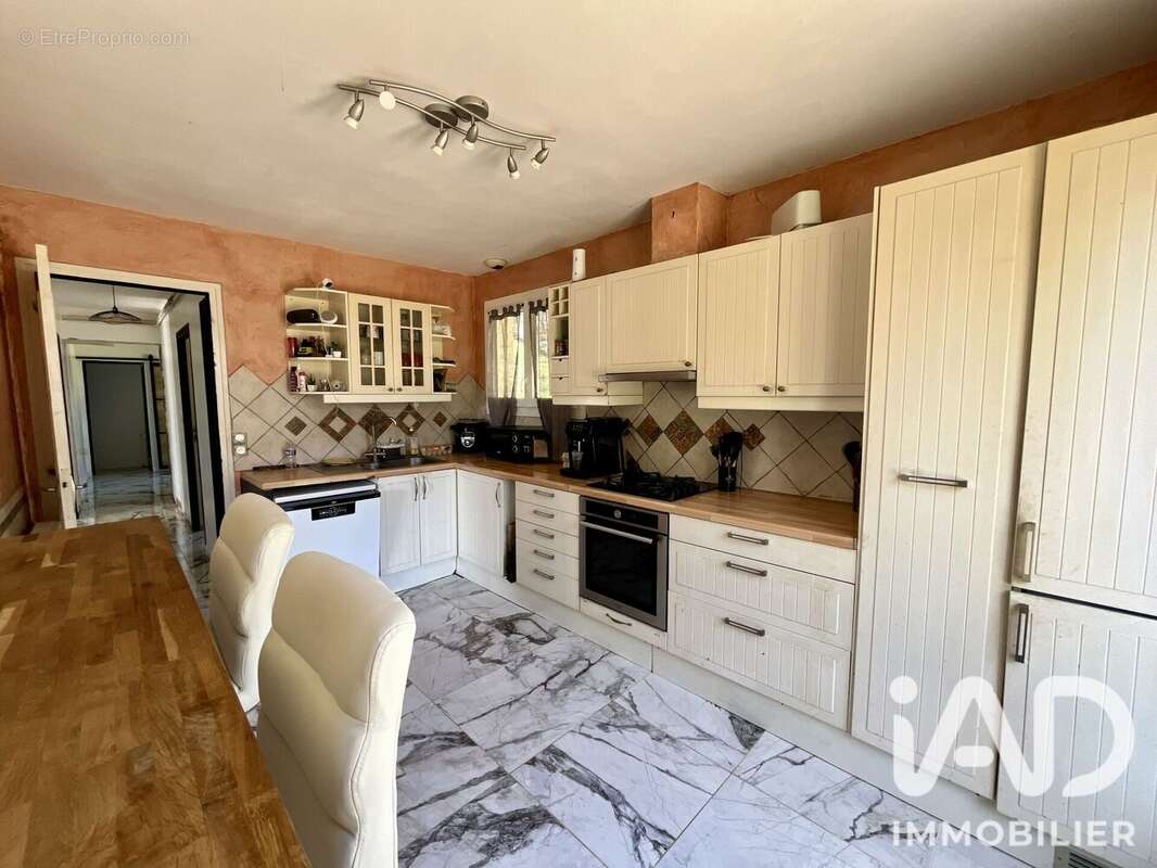 Maison 125 m² à Bascons  - photo 6