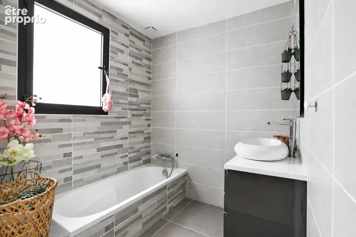 Maison de 8 pièces de 210 m² à Orthez - photo 9