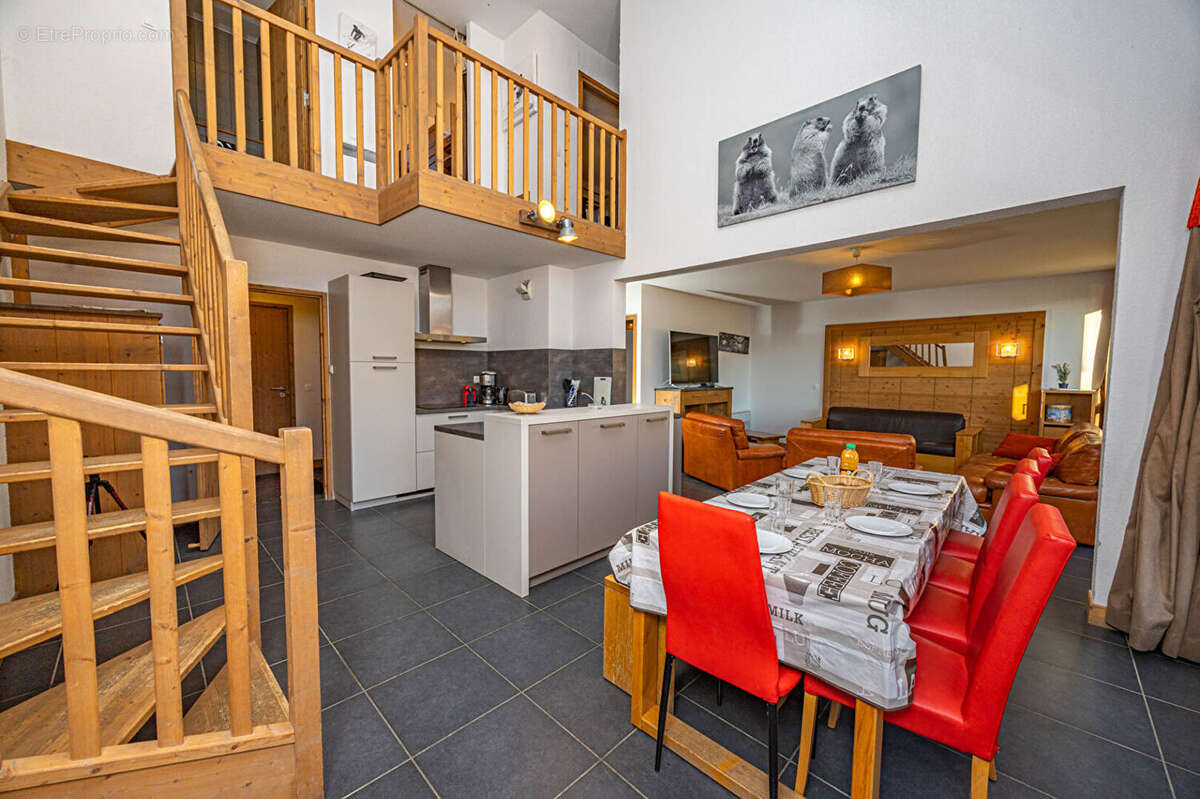 Appartement à LES CHAPELLES