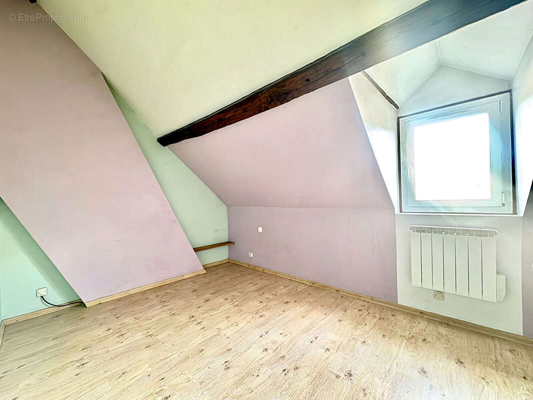 Appartement f3 à vendre plein centre de verneuil sur avre. - photo 7