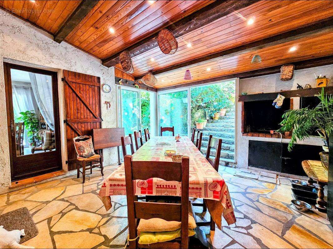 Maison à SPERACEDES