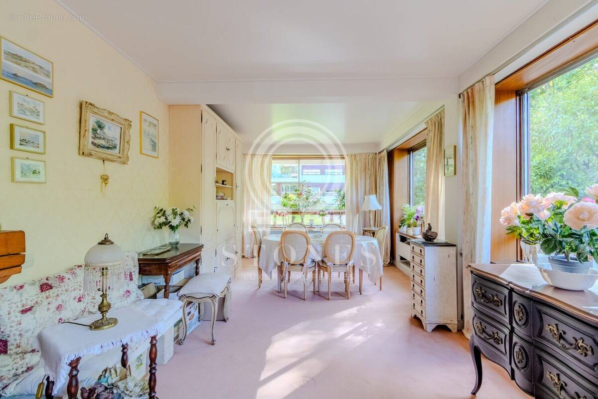 Appartement à LOUVECIENNES