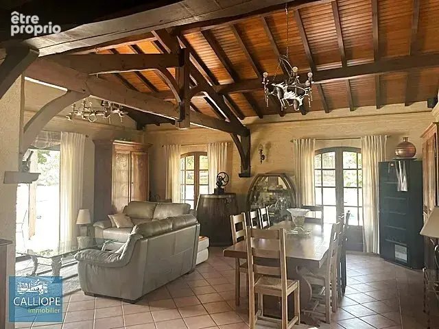 Prestigieuse propriété à Saint-Aubin-de-Médoc - photo 4